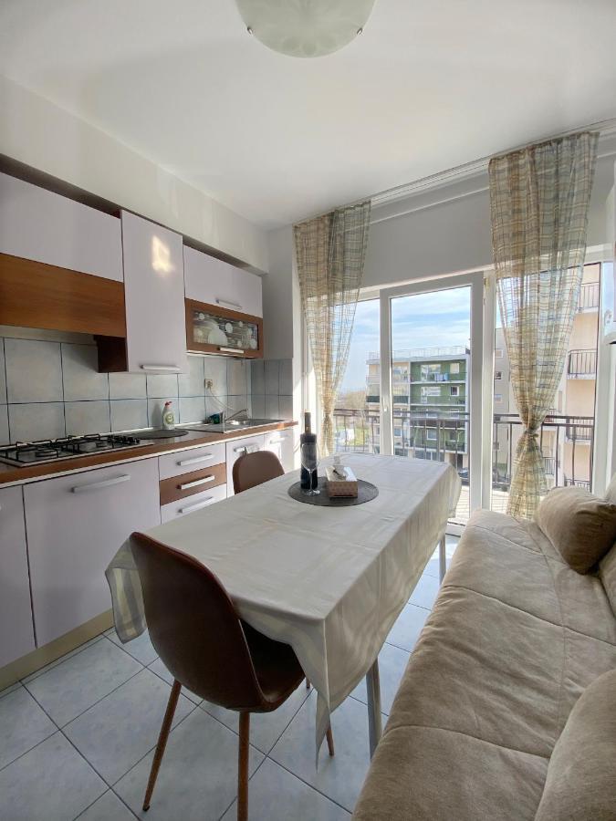 Cozy Apartment 2 Bedroom Private Parking Cluj-Napoca Buitenkant foto